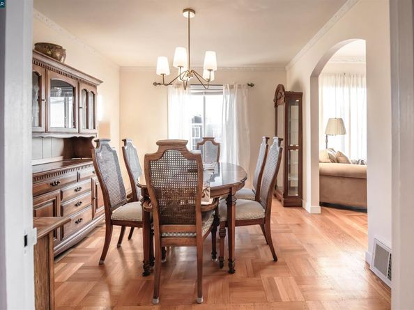 2624 Ortega Street, San Francisco CA 94122