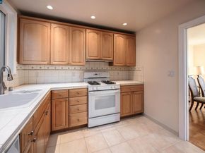 2624 Ortega Street, San Francisco CA 94122