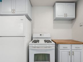 9028 A St, Oakland CA 94603