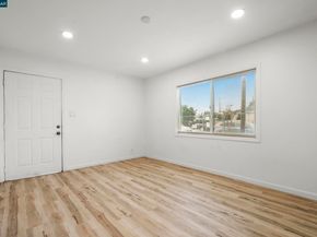 9028 A St, Oakland CA 94603