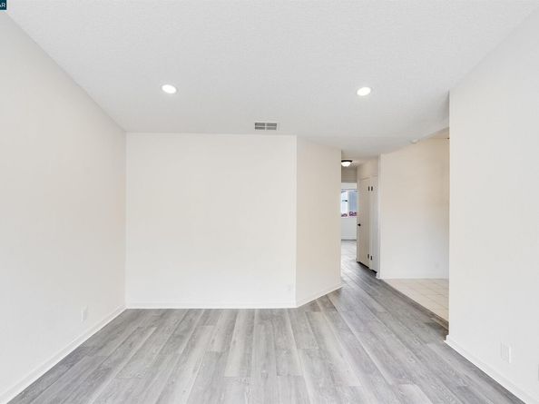 3058 Flint 40, Union City CA 94587