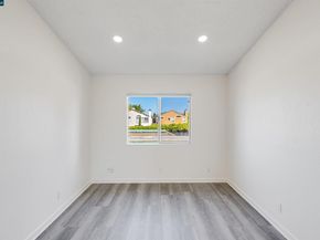 3058 Flint 40, Union City CA 94587