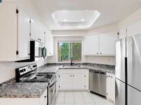 3058 Flint 40, Union City CA 94587