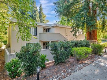 1400 Golden Rain Rd
