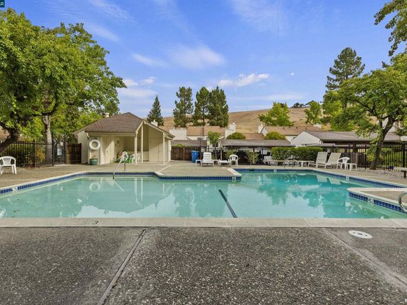 490 Rheem Blvd, Moraga CA 94556