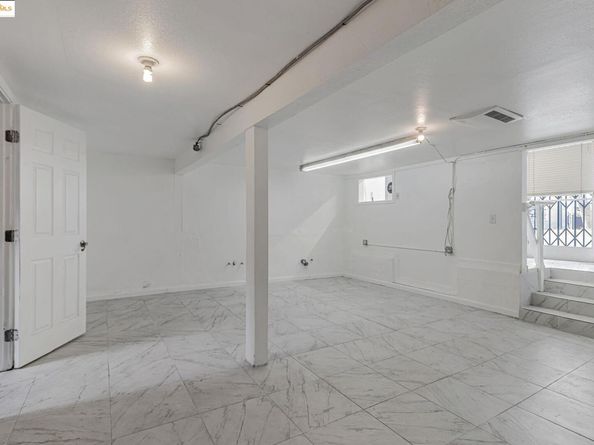 3109 Sacramento St, Berkeley CA 94702