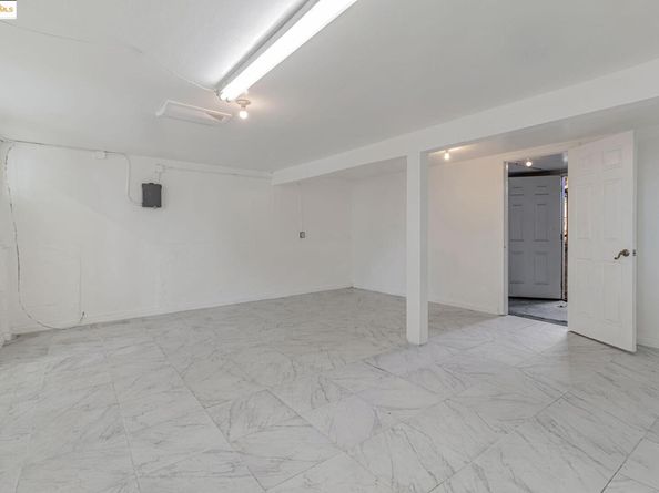 3109 Sacramento St, Berkeley CA 94702