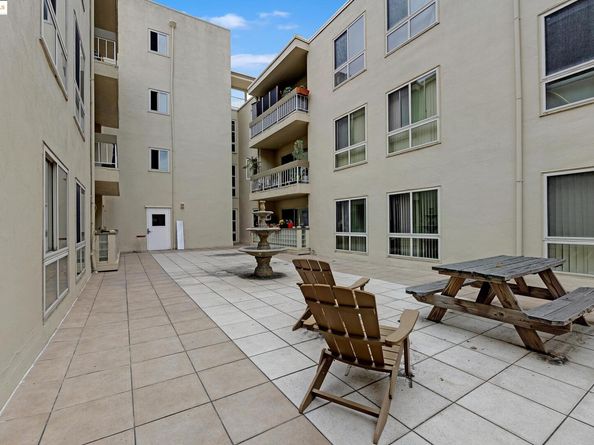 66 Fairmount Ave 316, Oakland CA 94611