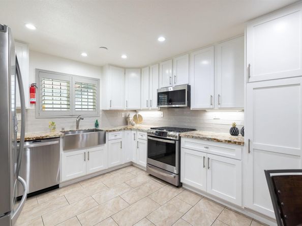 1234 Willow St, Oakland CA 94607