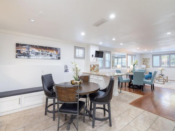 1234 Willow St, Oakland CA 94607