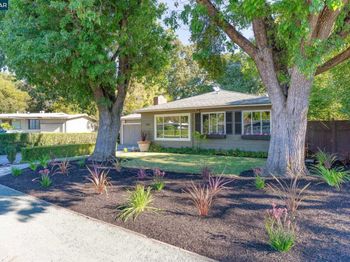 1760 Magnolia Way