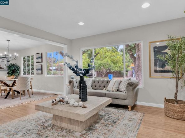 1760 Magnolia Way, Walnut Creek CA 94595