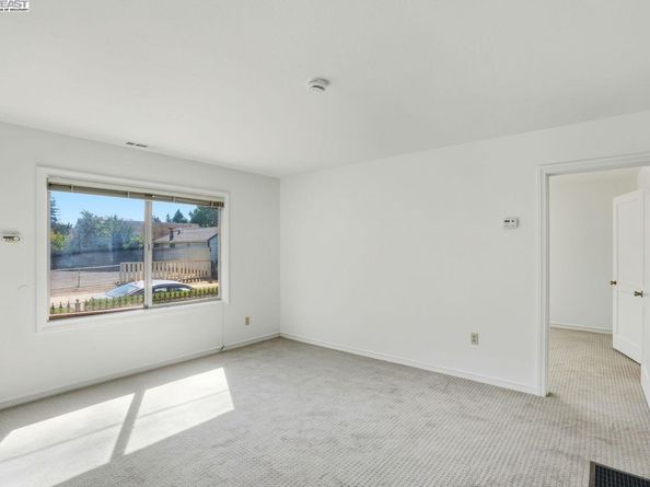 670 Grace St, Hayward CA 94541