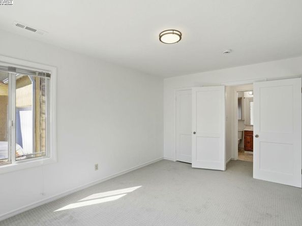 670 Grace St, Hayward CA 94541