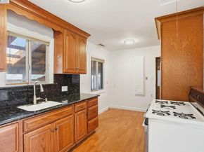 670 Grace St, Hayward CA 94541