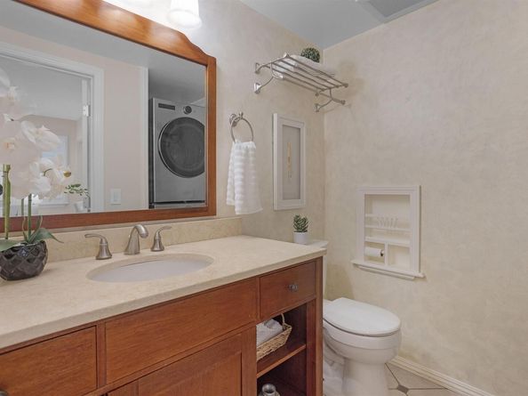 187 Miramonte Dr, Moraga CA 94556