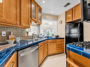 595 22Nd St, Oakland CA 94612