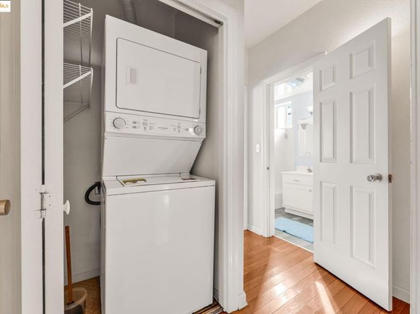 595 22Nd St, Oakland CA 94612
