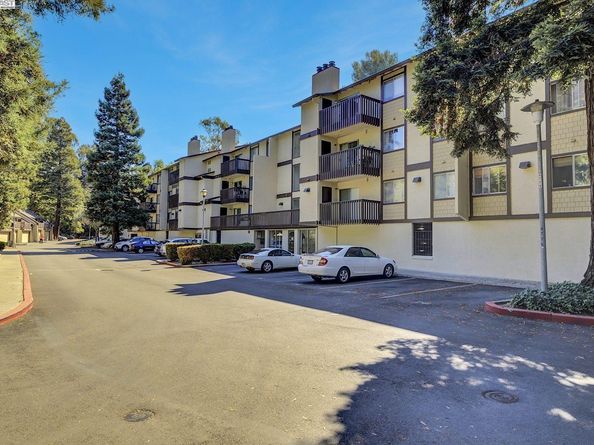 1775 Panda Way 337, Hayward CA 94541