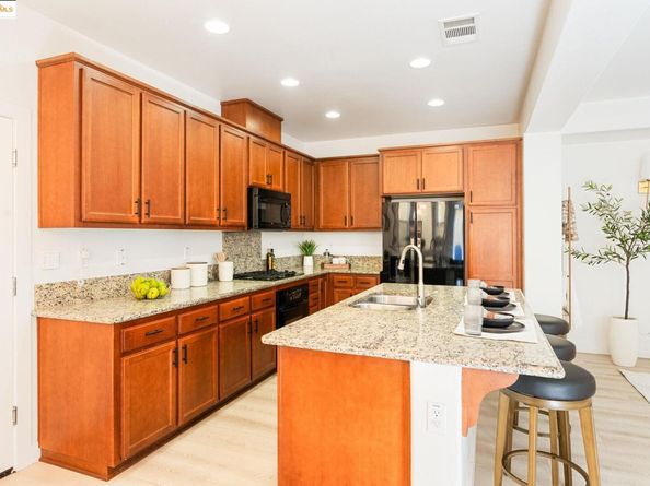 2564 Anchorage Pl, Hayward CA 94545