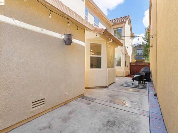 2564 Anchorage Pl, Hayward CA 94545