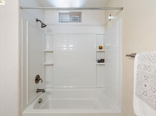 6042 Old Quarry Loop, Oakland CA 94605