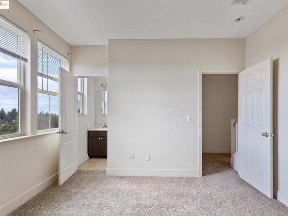 6042 Old Quarry Loop, Oakland CA 94605