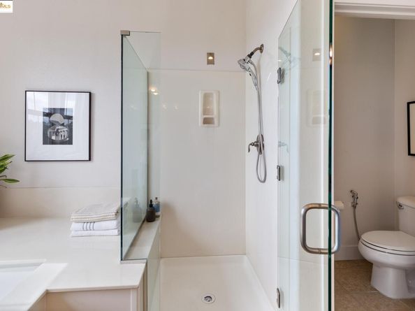 6042 Old Quarry Loop, Oakland CA 94605