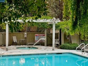 394 Ilo Lane 303, Danville CA 94526