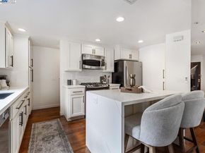 14566 S Bascom Ave, Los Gatos CA 95032