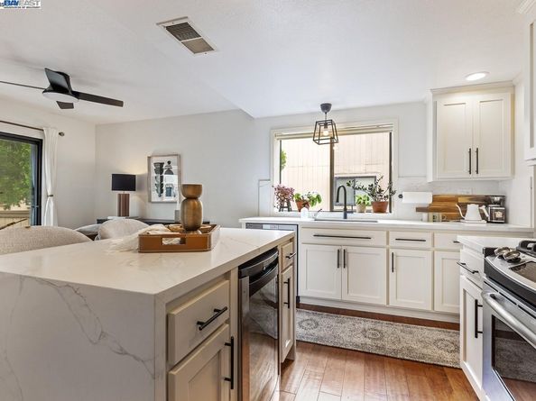 14566 S Bascom Ave, Los Gatos CA 95032