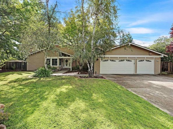 651 Derbyshire Place, Danville CA 94526