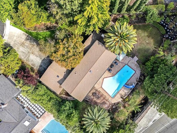 651 Derbyshire Place, Danville CA 94526