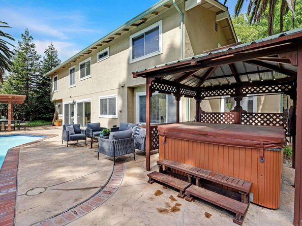 651 Derbyshire Place, Danville CA 94526