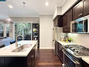 2291 Overlook Dr, Walnut Creek CA 94597