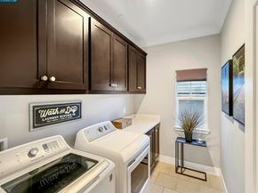 2291 Overlook Dr, Walnut Creek CA 94597