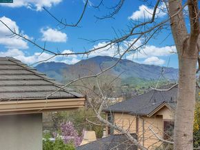2291 Overlook Dr, Walnut Creek CA 94597