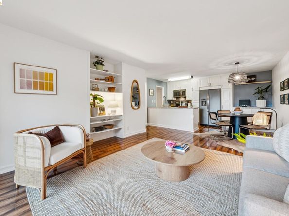 199 Montecito Ave 301, Oakland CA 94610