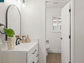 222 Donegal Way, Martinez CA 94553