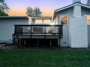 222 Donegal Way, Martinez CA 94553