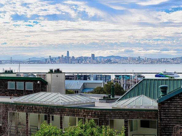 1201 Brickyard Way 112, Richmond CA 94801