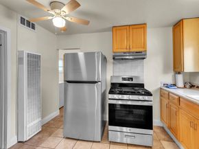 Undisclosed Address #41124215, Oakland CA 94605