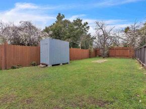 Undisclosed Address #41124215, Oakland CA 94605