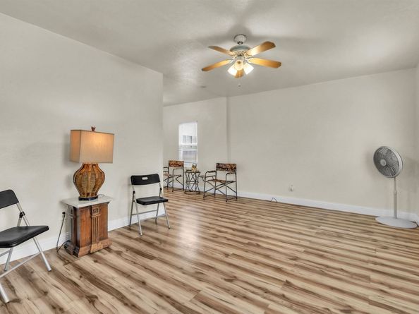 Undisclosed Address #41124215, Oakland CA 94605