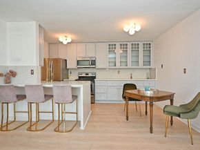 960 Shorepoint 215, Alameda CA 94501