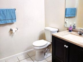 1410 Thrush Ave 3, Ashland CA 94578