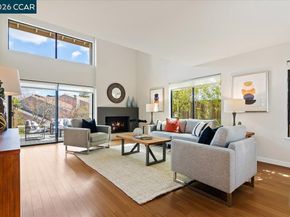 7 Doral Dr, Moraga CA 94556