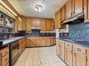 787 Mandana Blvd, Oakland CA 94610