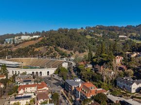 2 Panoramic Way 304, Berkeley CA 94704