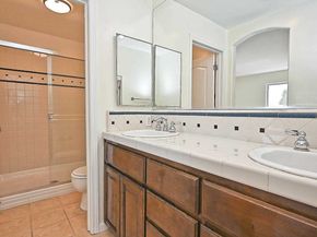 215 Santa Barbara St, San Pablo CA 94806